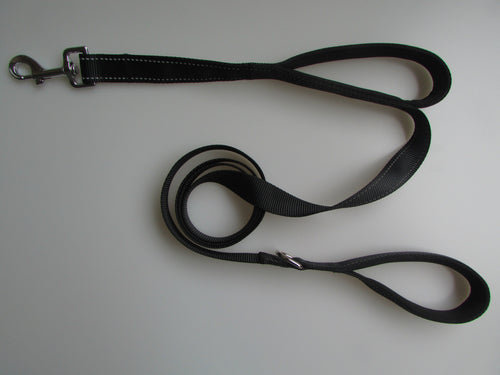 dual handle reflective dog leash for night walks – view 6